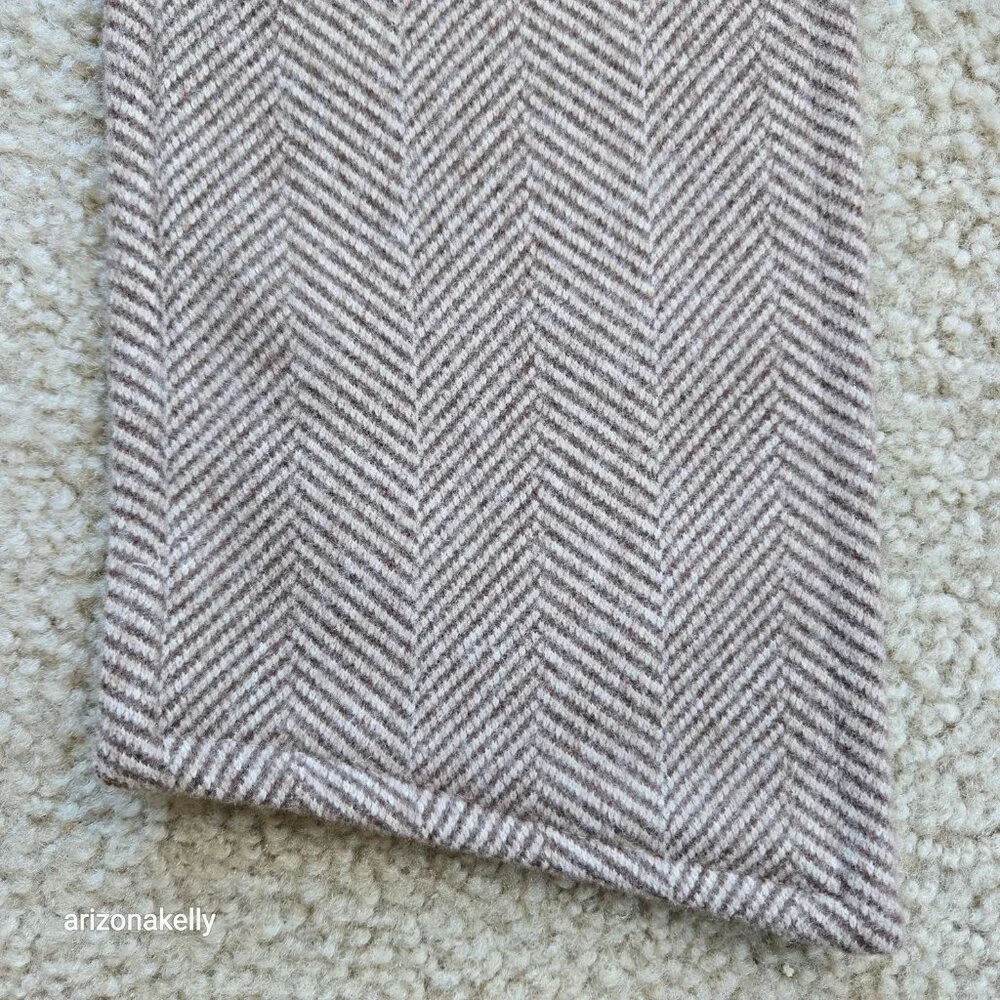 NWOT Tan Wool Herringbone Tailored/Structured Scarf Menswear Haberdashery